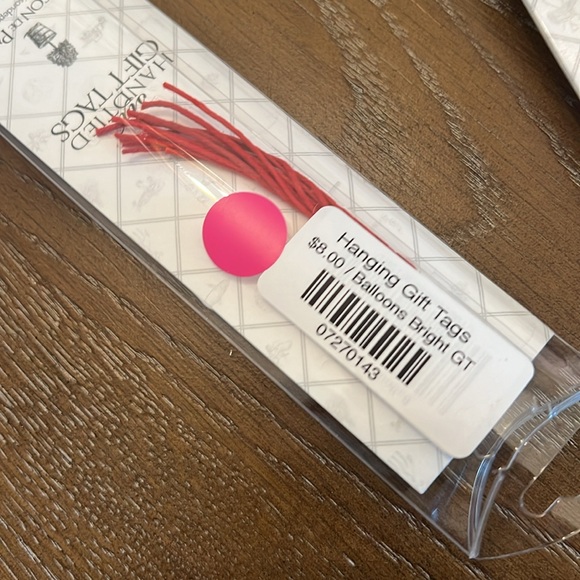 Handtied Gift Tags NWT - Picture 4 of 6